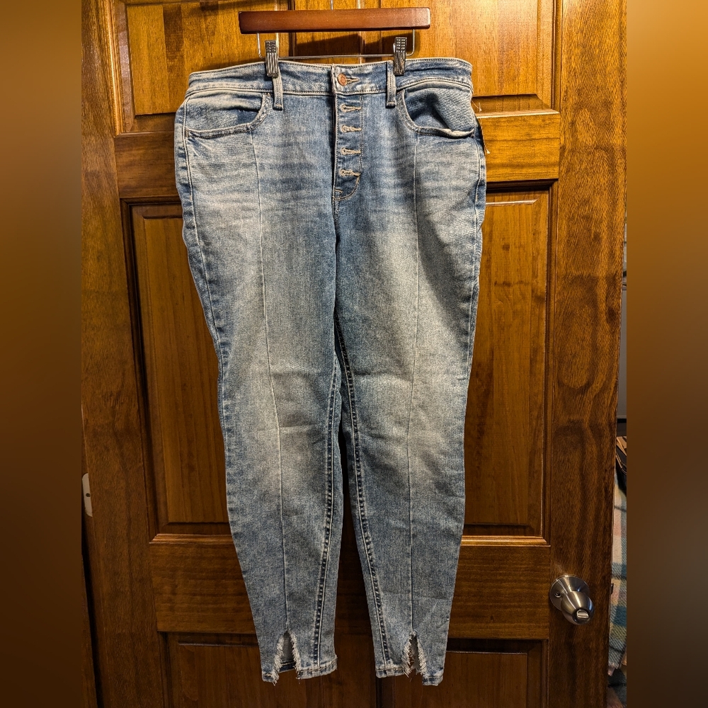 Maurices cool comfort jegging